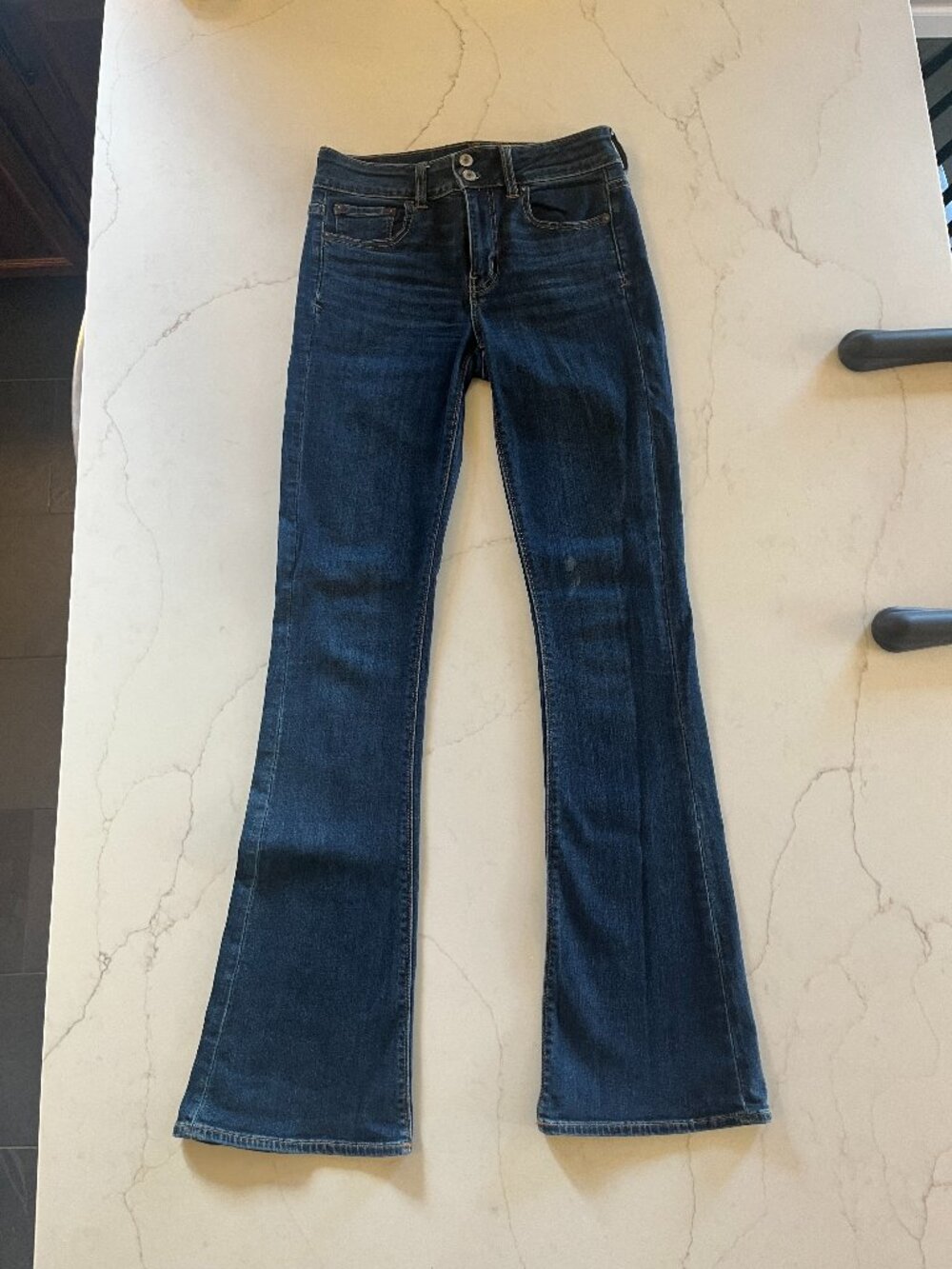 American Eagle High Rise Artist Flare Jeans Size 4 Long